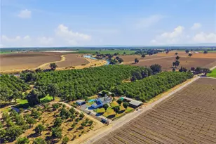 21530 Tiburico Ave, Laton, CA 93242 - Photo 69