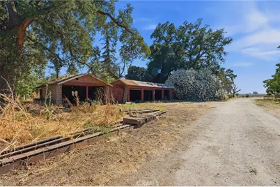 21530 Tiburico Avenue, Laton, CA 93242 - Photo 61