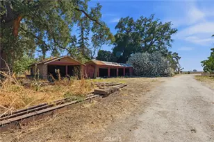 21530 Tiburico Ave, Laton, CA 93242 - Photo 61