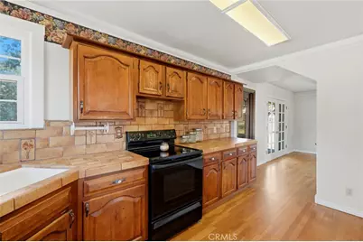 21530 Tiburico Avenue, Laton, CA 93242 - Photo 27