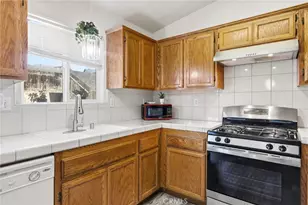 128 W Pilot, Bakersfield, CA 93308 - Photo 11