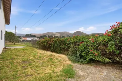 228 S 1st Place, Lompoc, CA 93436 - Photo 15