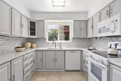 1769 Burton Way, Bakersfield, CA 93306 - Photo 9