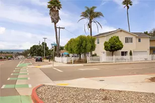 581 Newport, Grover Beach, CA 93433 - Photo 31