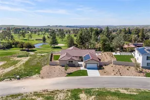 5609 Levanto, Bakersfield, CA 93306 - Photo 7