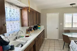 506 E Taylor St, Santa Maria, CA 93454 - Photo 5