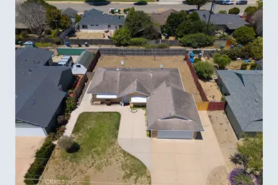 405 N V, Lompoc, CA 93436 - Photo 3