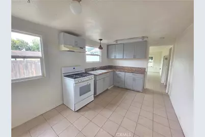 557 S 10th, Grover Beach, CA 93433 - Photo 3