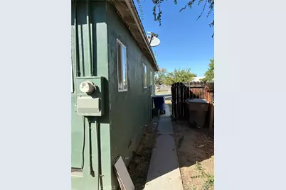 2325 Verde, Bakersfield, CA 93304 - Photo 23