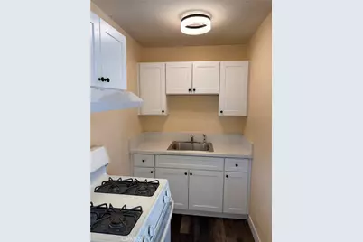 2325 Verde, Bakersfield, CA 93304 - Photo 9