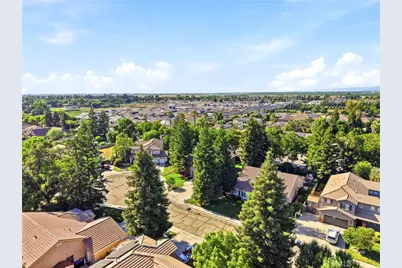 4826 W Ceres Court, Visalia, CA 93291 - Photo 11