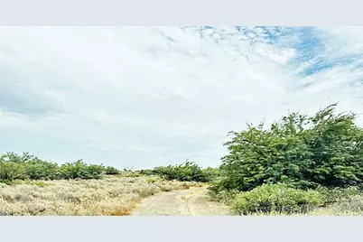 15 Kern River Canal Road, Buttonwillow, CA 93206 - Photo 1