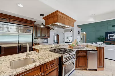 1203 N Tommy Court, Visalia, CA 93291 - Photo 17