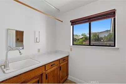 1203 N Tommy Court, Visalia, CA 93291 - Photo 23