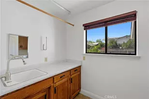 1203 N Tommy Ct, Visalia, CA 93291 - Photo 23