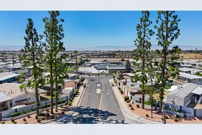 6601 Eucalyptus #12, Bakersfield, CA 93306 - Photo 29