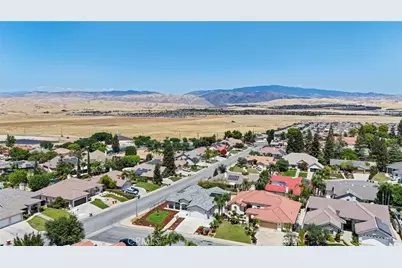 5205 Antares Court, Bakersfield, CA 93306 - Photo 31