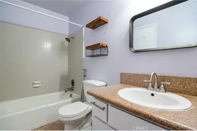 1237 S Clover, Visalia, CA 93277 - Photo 15