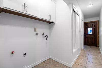 1237 S Clover, Visalia, CA 93277 - Photo 9