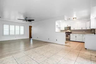 1237 S Clover, Visalia, CA 93277 - Photo 3