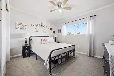 208 Glen Oaks, Bakersfield, CA 93309 - Photo 29