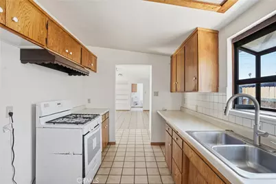 316 E Orchard, Santa Maria, CA 93454 - Photo 9
