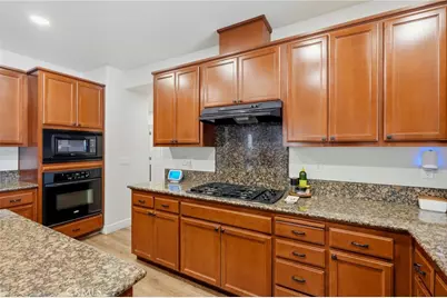 150 E Reese, Visalia, CA 93277 - Photo 23