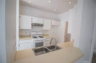 2460 Village Green, Santa Maria, CA 93455 - Photo 11