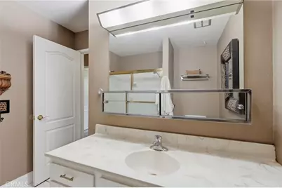 2017 S Woodland, Visalia, CA 93277 - Photo 27