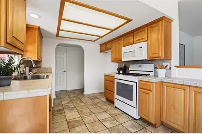 1038 Fair Oaks Avenue, Arroyo Grande, CA 93420 - Photo 17