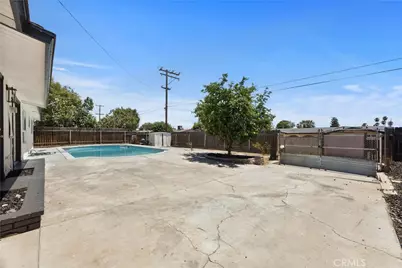 2725 University Avenue, Bakersfield, CA 93306 - Photo 43