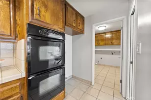 7613 Eastlorne Ct, Bakersfield, CA 93309 - Photo 21