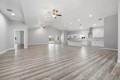 547 Shady Meadow Court, Bakersfield, CA 93308 - Photo 7