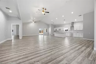 547 Shady Meadow Ct, Bakersfield, CA 93308 - Photo 7