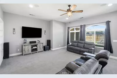 405 Hillard, Taft, CA 93268 - Photo 9