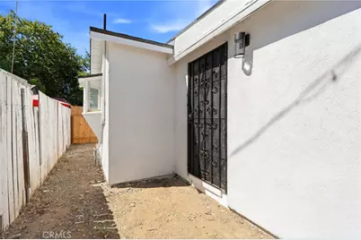 2225 E Lamona, Fresno, CA 93703 - Photo 43