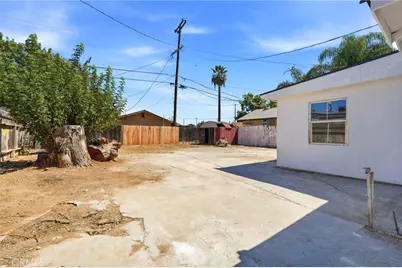 2225 E Lamona, Fresno, CA 93703 - Photo 47