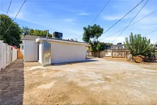 2225 E Lamona, Fresno, CA 93703 - Photo 45