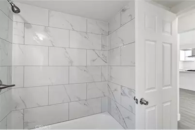 2225 E Lamona, Fresno, CA 93703 - Photo 35