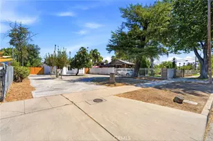 2225 E Lamona, Fresno, CA 93703 - Photo 3