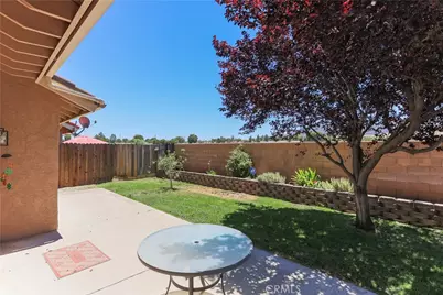 422 Sherwood Place, Tehachapi, CA 93561 - Photo 9