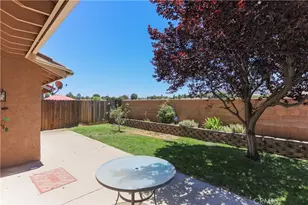 422 Sherwood Pl, Tehachapi, CA 93561 - Photo 9