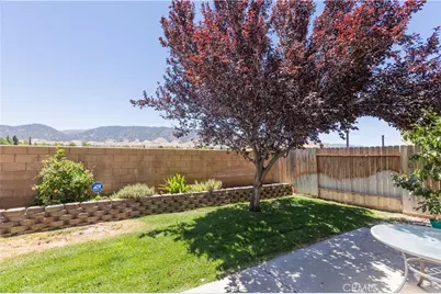 422 Sherwood Place, Tehachapi, CA 93561 - Photo 5