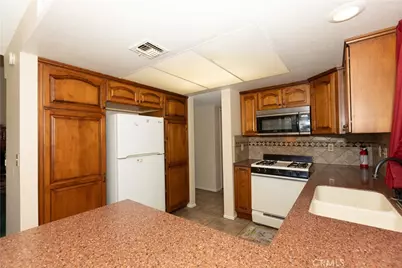 422 Sherwood Place, Tehachapi, CA 93561 - Photo 17