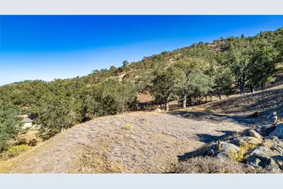 24281 Arroyo Court, Tehachapi, CA 93561 - Photo 3