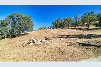 24281 Arroyo Court, Tehachapi, CA 93561 - Photo 5