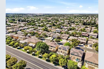 3125 W Delta, Visalia, CA 93291 - Photo 47