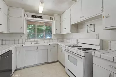 2701 N Inyo, Bakersfield, CA 93305 - Photo 3