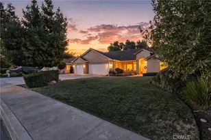 5535 W Vine Ct, Visalia, CA 93291 - Photo 5