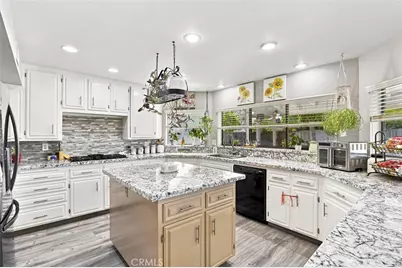 1925 Glenbarr Court, Bakersfield, CA 93309 - Photo 21